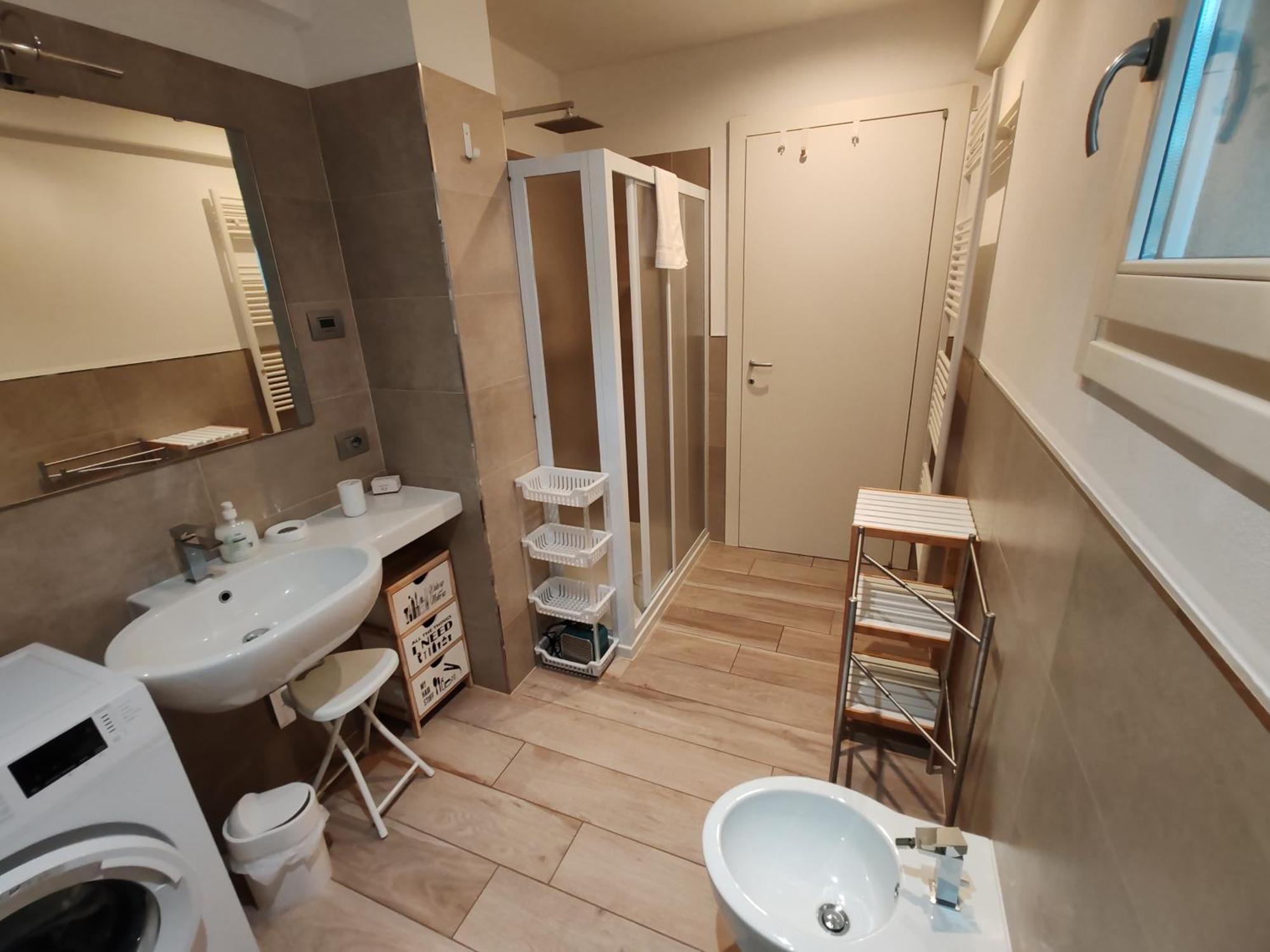Butterfly Apt In Suna With Garage فيربانيا المظهر الخارجي الصورة