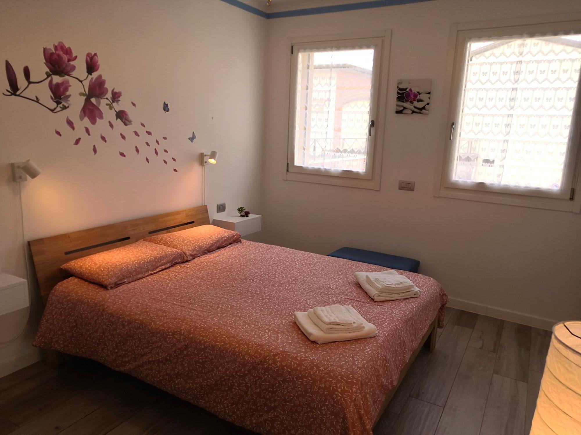 Butterfly Apt In Suna With Garage فيربانيا المظهر الخارجي الصورة