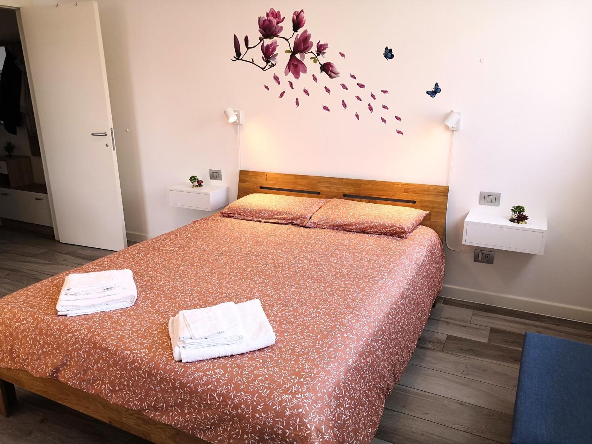 Butterfly Apt In Suna With Garage فيربانيا المظهر الخارجي الصورة